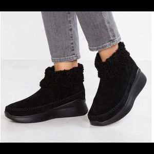 ugg montrose sneaker